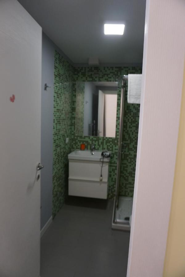 Monteoliveto 5 Bed & Breakfast Наполи Екстериор снимка